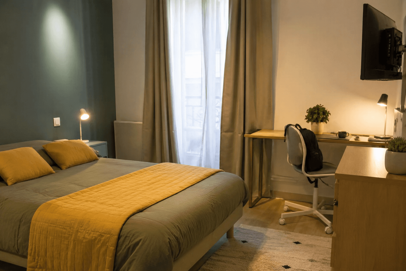 Chambre confortable d'un appartement meublé à Reims